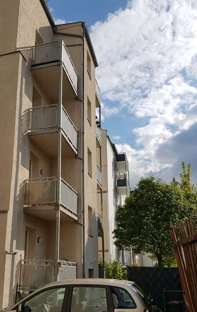 Leipzig-Gohlis : studio loué de 41 m² avec balcon, immeuble de 1900